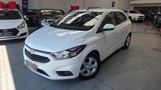 CHEVROLET ONIX 1.4 MPFI LT 8V FLEX 4P MANUAL CHEVROLET ONIX 1.4 MPFI LT 8V FLEX 4P MANUAL